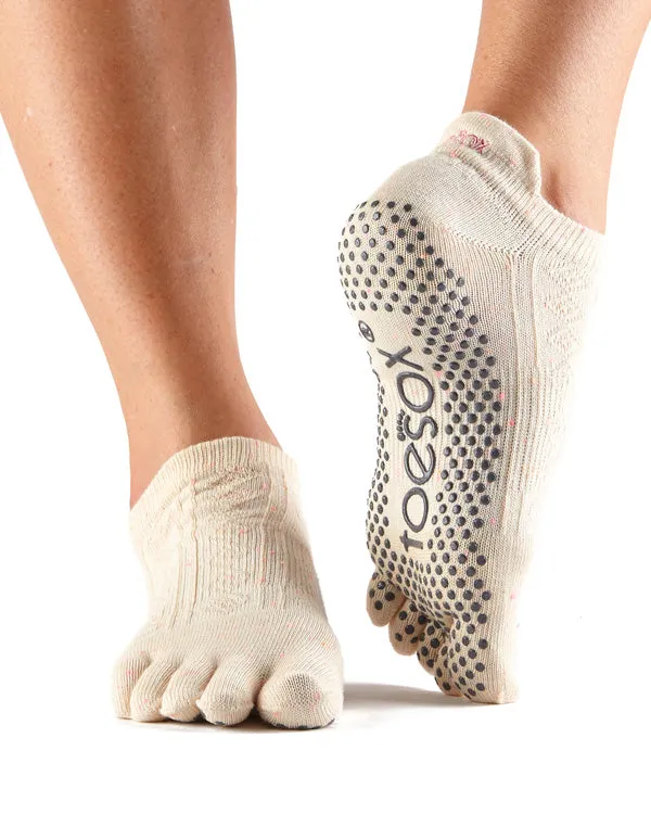 Full Toe Low Rise Grip Socks *