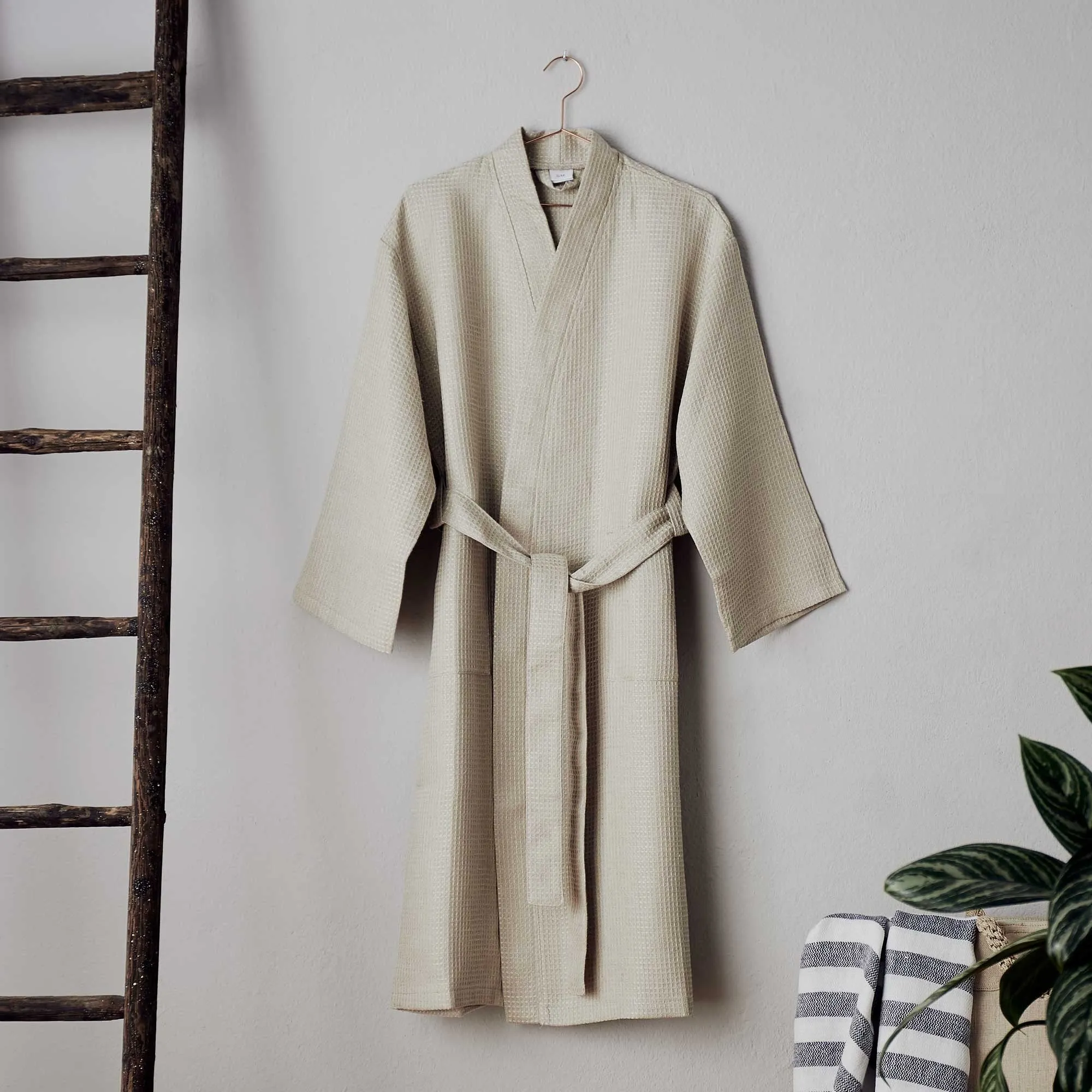 Kotra Bathrobe [Beige/Ivory]